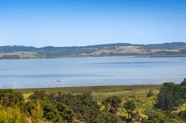 3390C Kaipara Coast Highway Glorit_18
