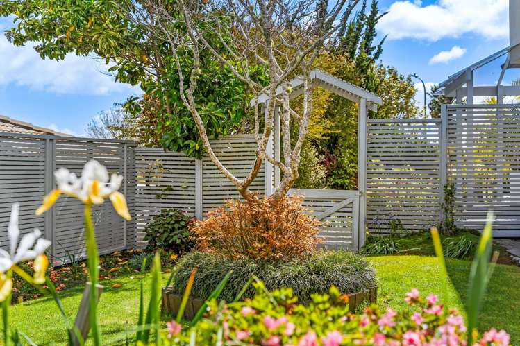 9 Muka Close The Gardens_16