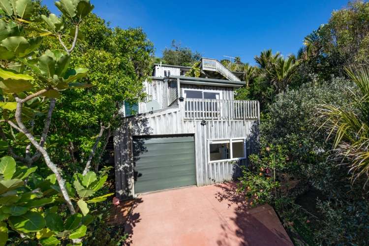 119 Seaview Road Piha_7