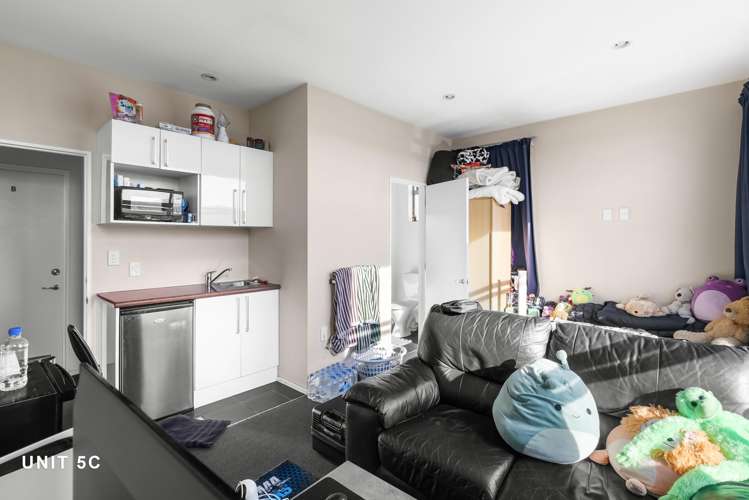 9 Hands Road Middleton_8