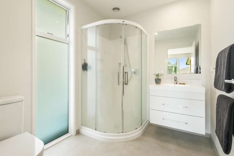 15 Louise Drive Ohauiti_14