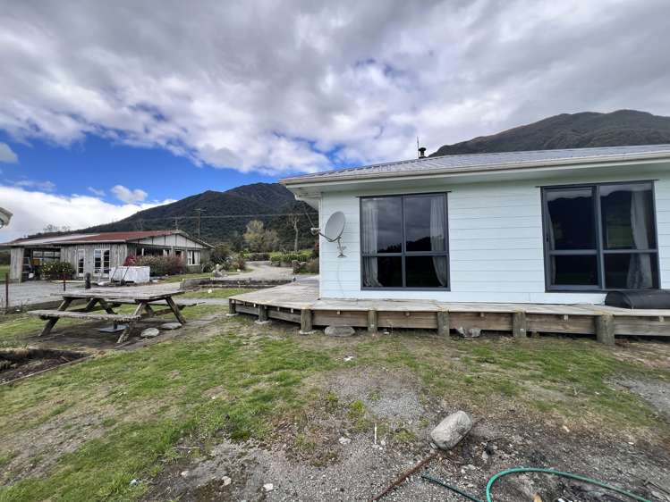 1566 Lake Brunner Road Inchbonnie_3