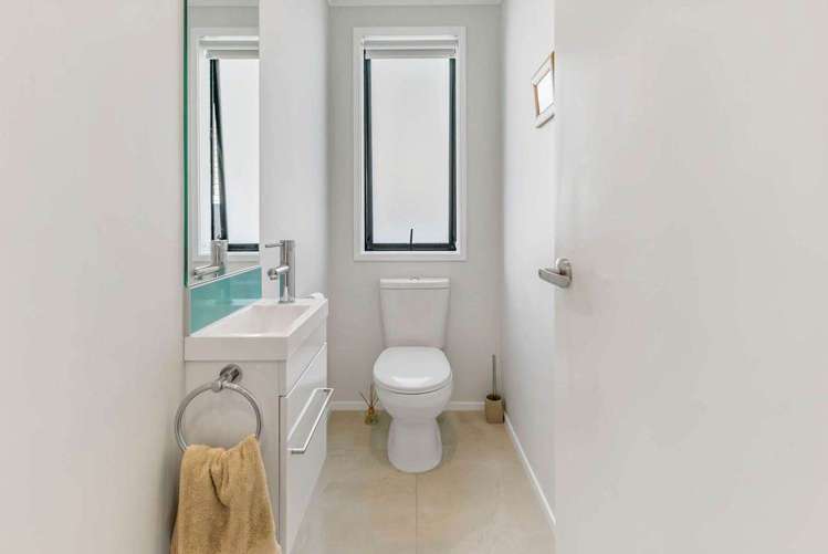 2b Parkview Drive Gulf Harbour_14