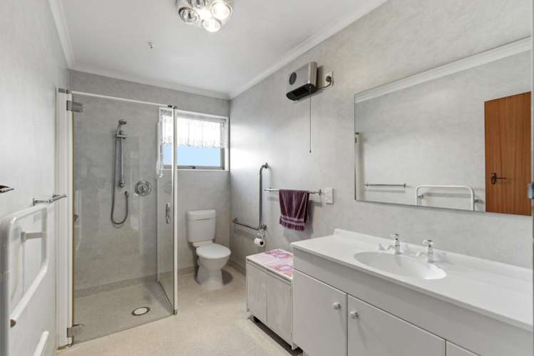 2/335 North Road Waikiwi_15