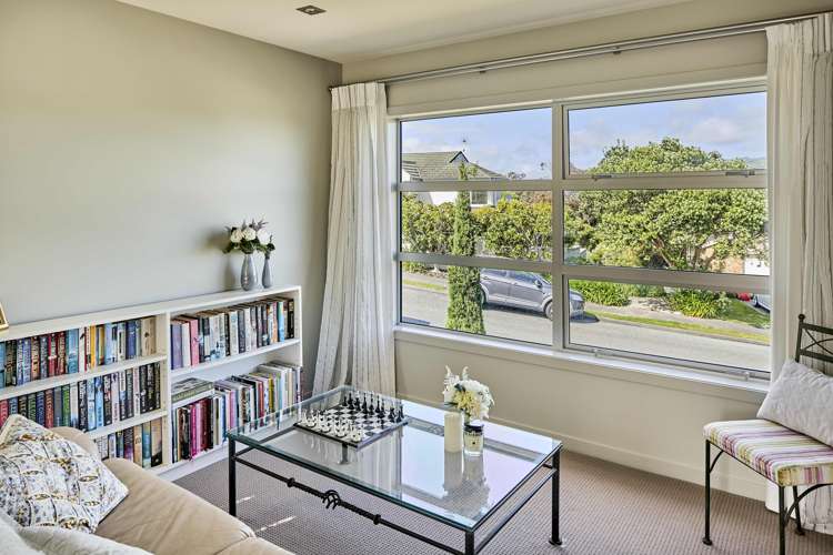 14 Dornoch Place Papakowhai_17