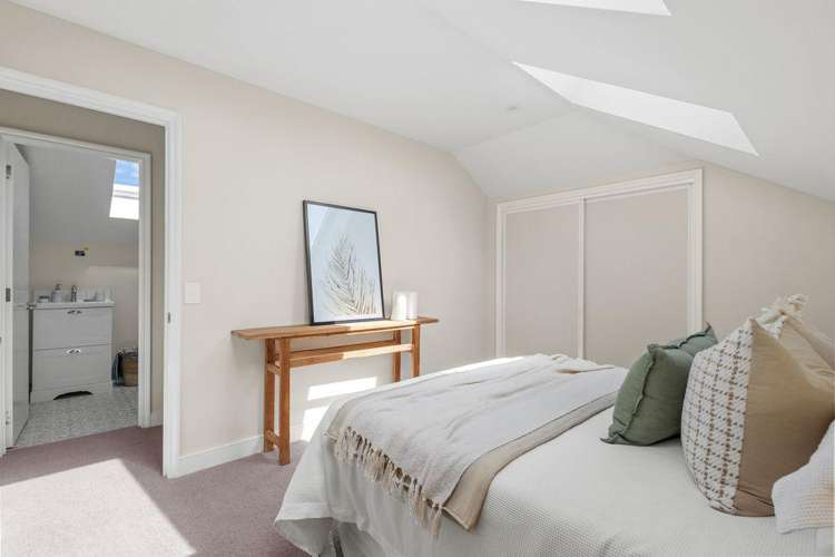 9A Waitikiri Drive Parklands_10