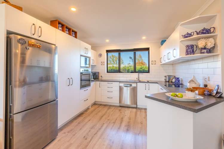 27/36 Henry Russell Estate Waipukurau and Surrounds_6