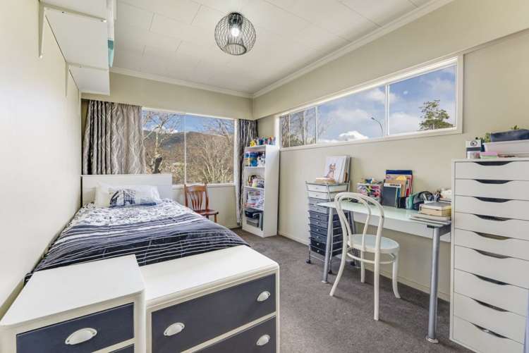 5 Shelley Crescent Stoke_14