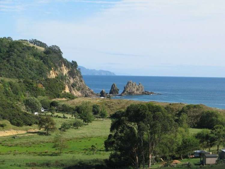 29 White Rocks Rise Kuaotunu_1
