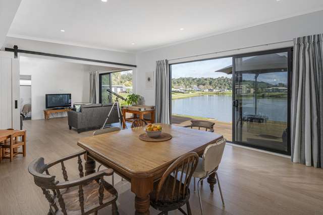 34 Motukorure Parade Cooks Beach_3