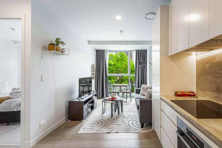 205/1 Greys Avenue_0