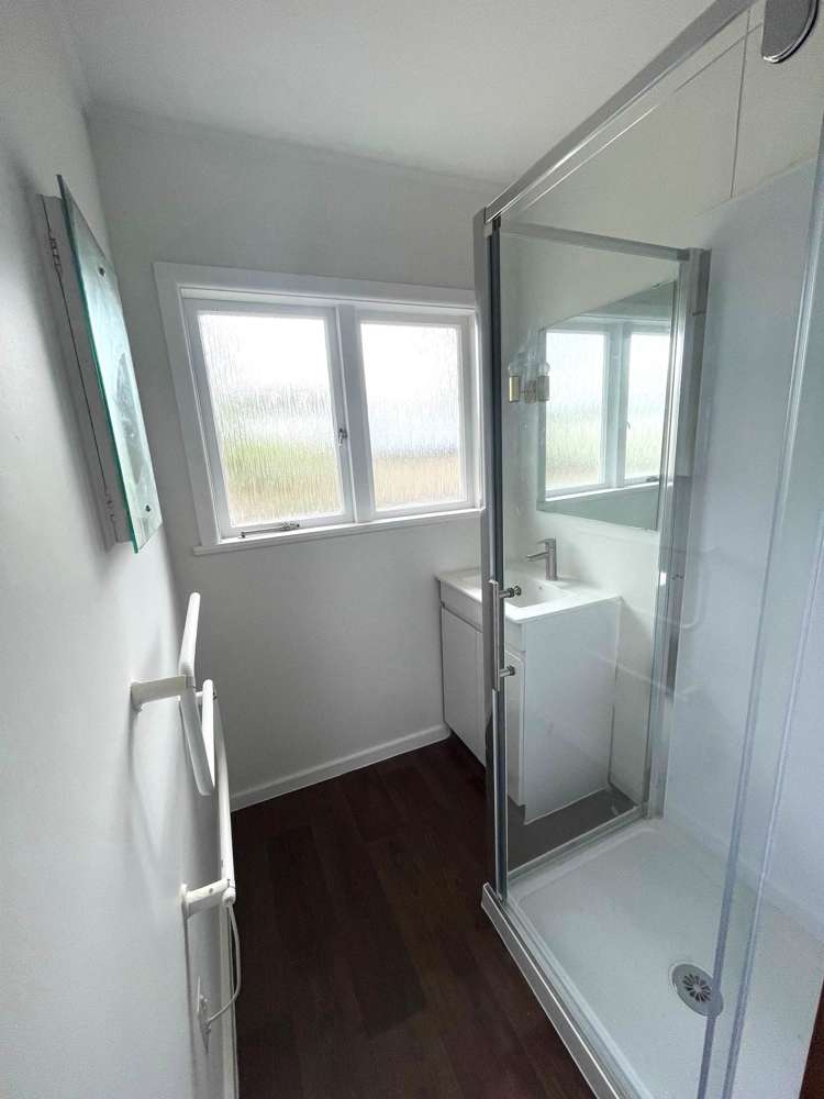 1 Lynwood Road New Lynn_9