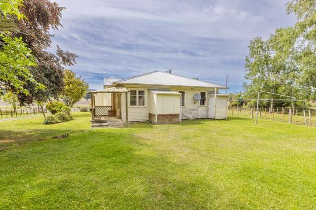 54 State Highway 2 Otane_1