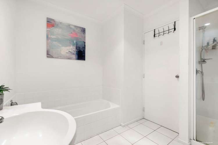 48 Bruce Pulman Drive Takanini_12