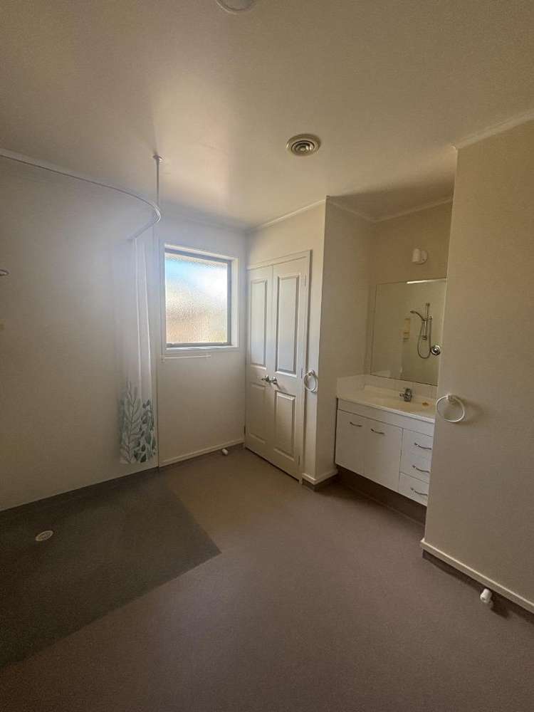 441 Thames Highway 11441_5