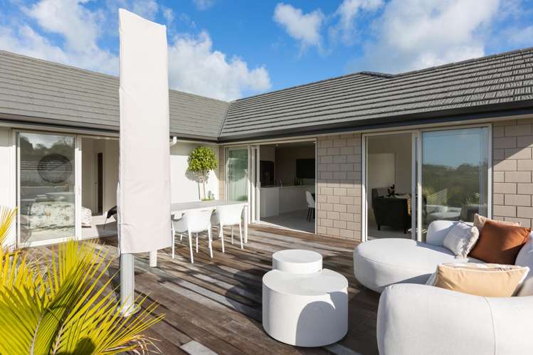 18 Atutahi Street Hurdon_22