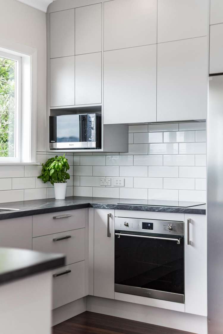 18 Elphinstone Avenue Strathmore Park_11