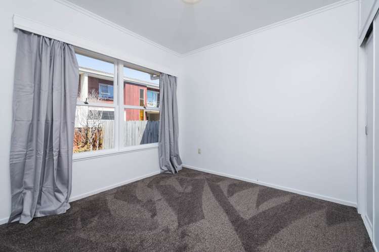2/774 Beach Road Browns Bay_5