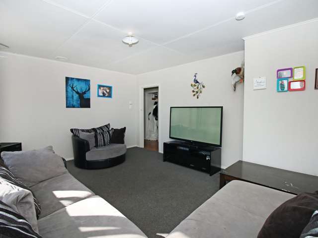 32 Edinburgh Street Feilding_4