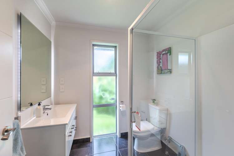 8 Yusef Way Levin_14