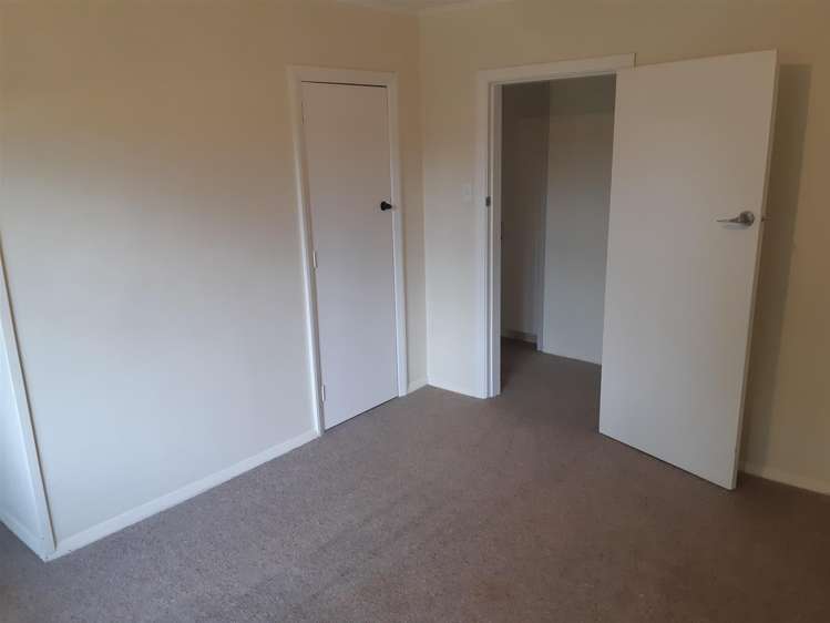 12 Dickson Crescent Hornby_5