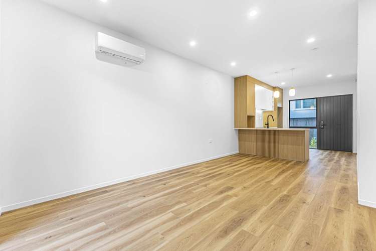 10C & 10D Keate Place_5
