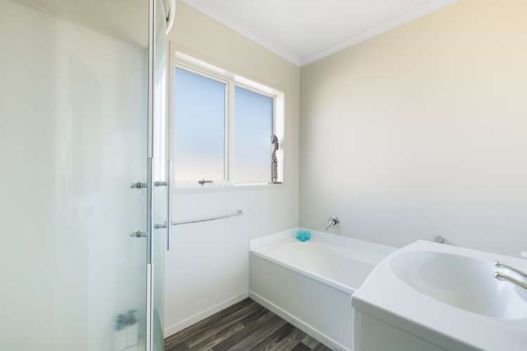 186 Ballintoy Park Drive Welcome Bay_15