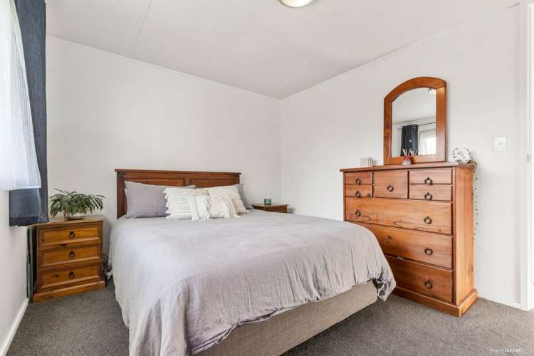 8 Percy Graham Drive_4
