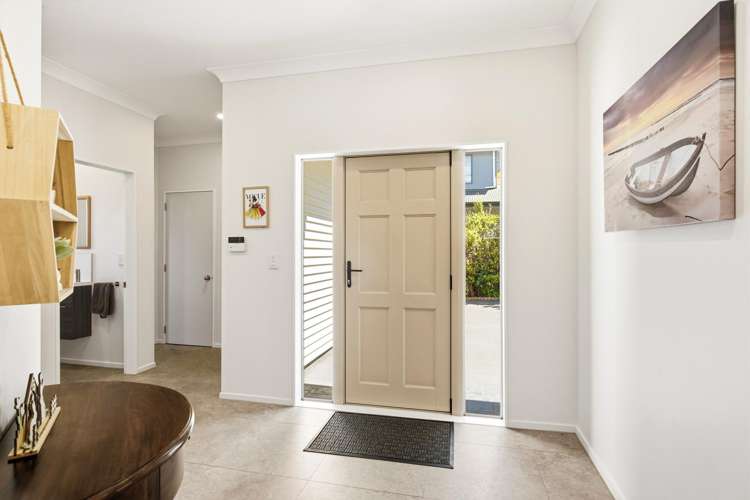 23 Chippenham Grove Churton Park_14