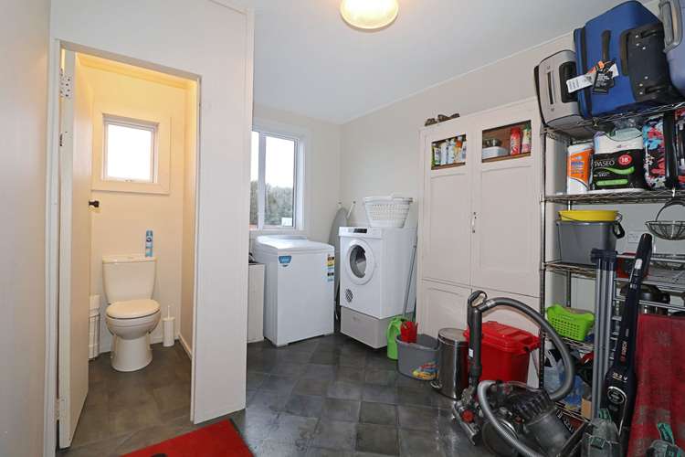 737 Queens Drive Waikiwi_13