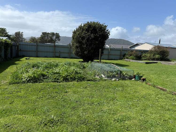 22 Blake Street Blaketown_25