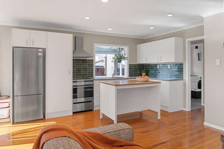 169 Welcome Bay Road_1