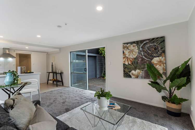 8 Holt Avenue Torbay_17