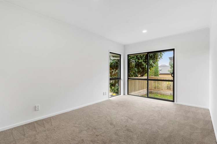 4/12 Northcross Drive Oteha_7