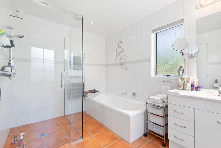 28 Ings Avenue Saint Clair_15