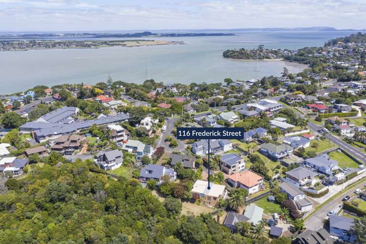 116 Frederick Street Hillsborough_10