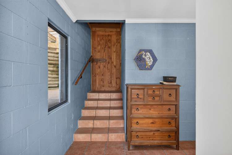 6 Doris Faigan Lane Charteris Bay_14