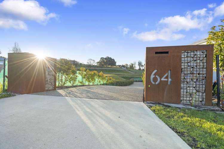 64 Les Wakefield Road_3