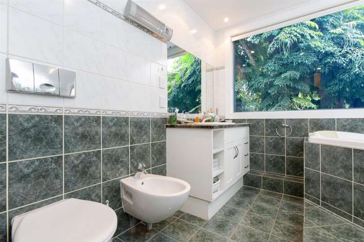 1/8 Sarsfield Street Herne Bay_6