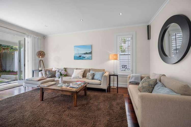 3 Jubilee Avenue Devonport_13