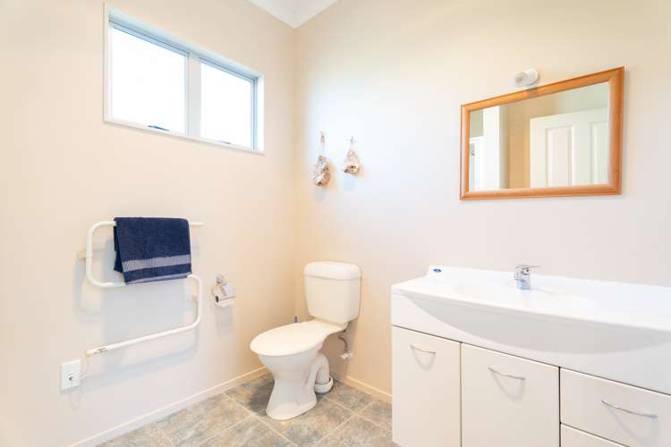 2 Sandybrow Churton Park_13