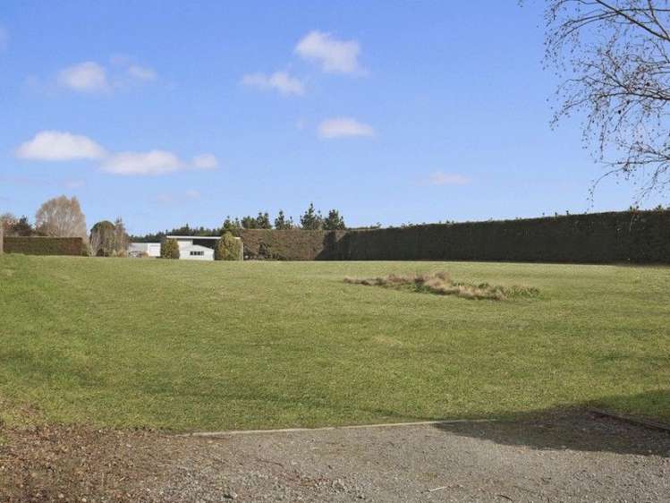 133 Halkett Road West Melton_25