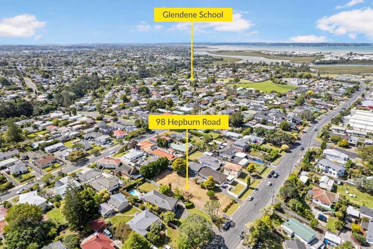 98 Hepburn Road Glendene_9