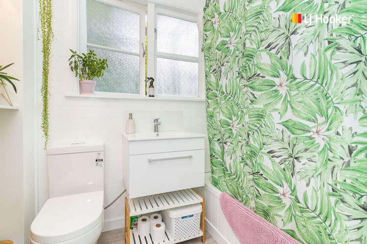 29 Crammond Avenue Corstorphine_16