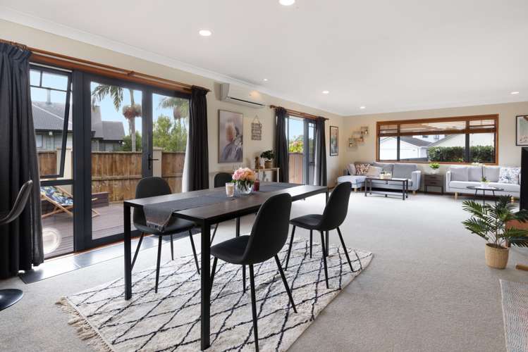 8 Paradise Place Matua_11