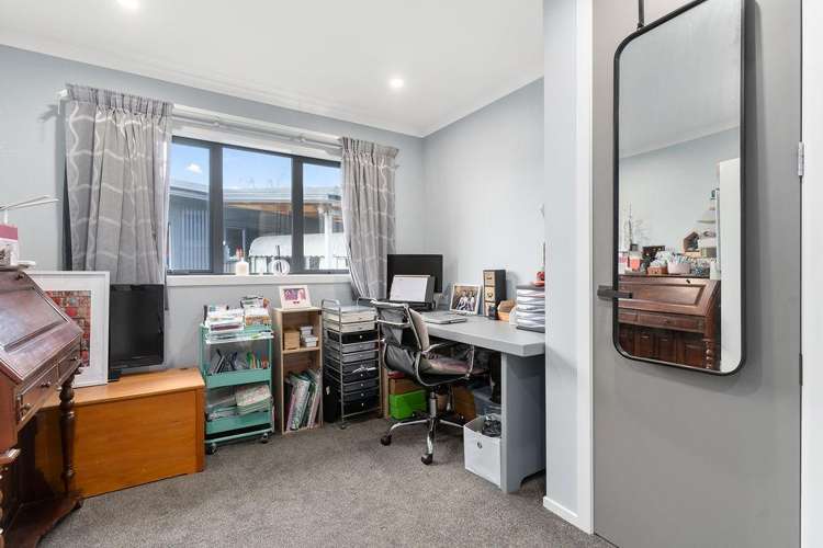 7 Takahe Drive Carterton_19