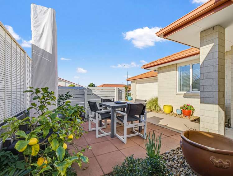 14 Muirfield Crescent Aongatete_19