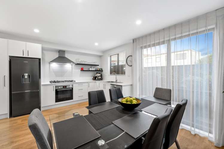 12 Autumn Blaze Street Hobsonville_4