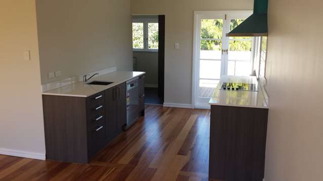 64A Titirangi Road New Lynn_3