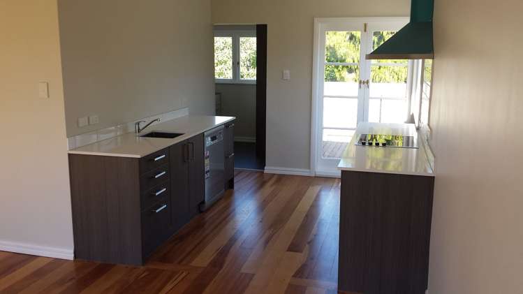 64A Titirangi Road New Lynn_3